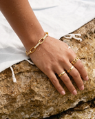 cascalia-ai bracelet-223_studio2_a4+ring128+ring148.png