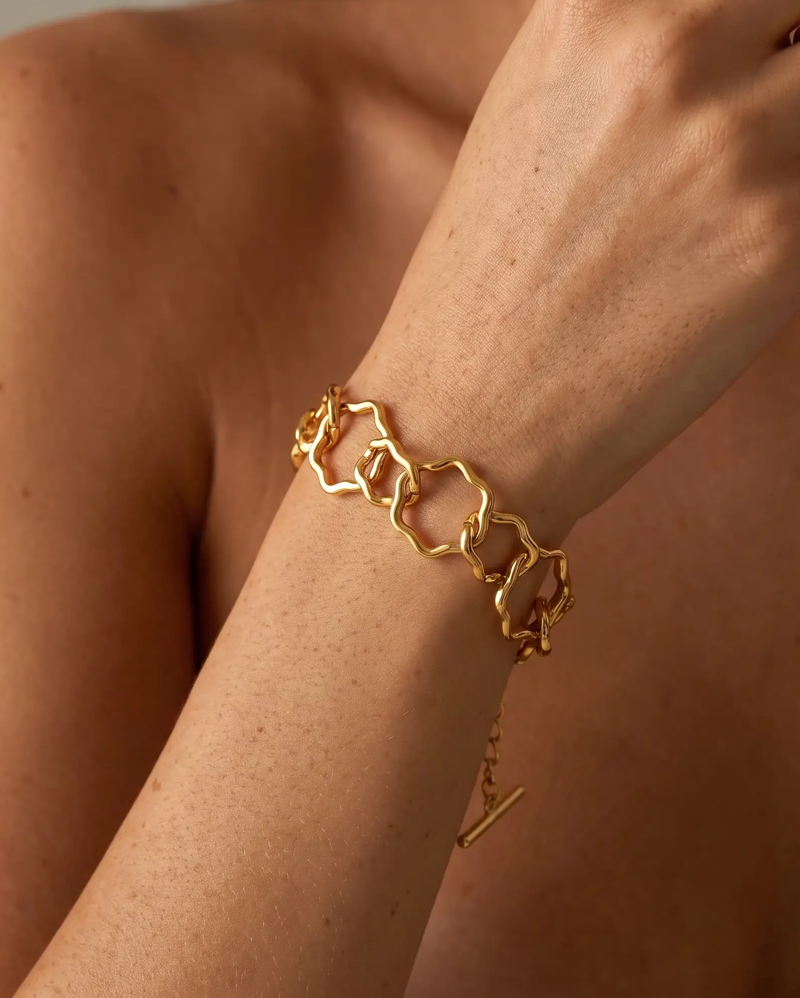 cascalia-ai bracelet-330_studio2_a3+ring166.png