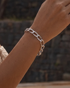 cascalia-ai bracelet-419-6mm-S_studio1_a4+solo.png