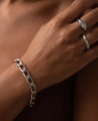 cascalia-ai bracelet-419-6mm-S_studio2_a6+ring104-S+ring307-S.png