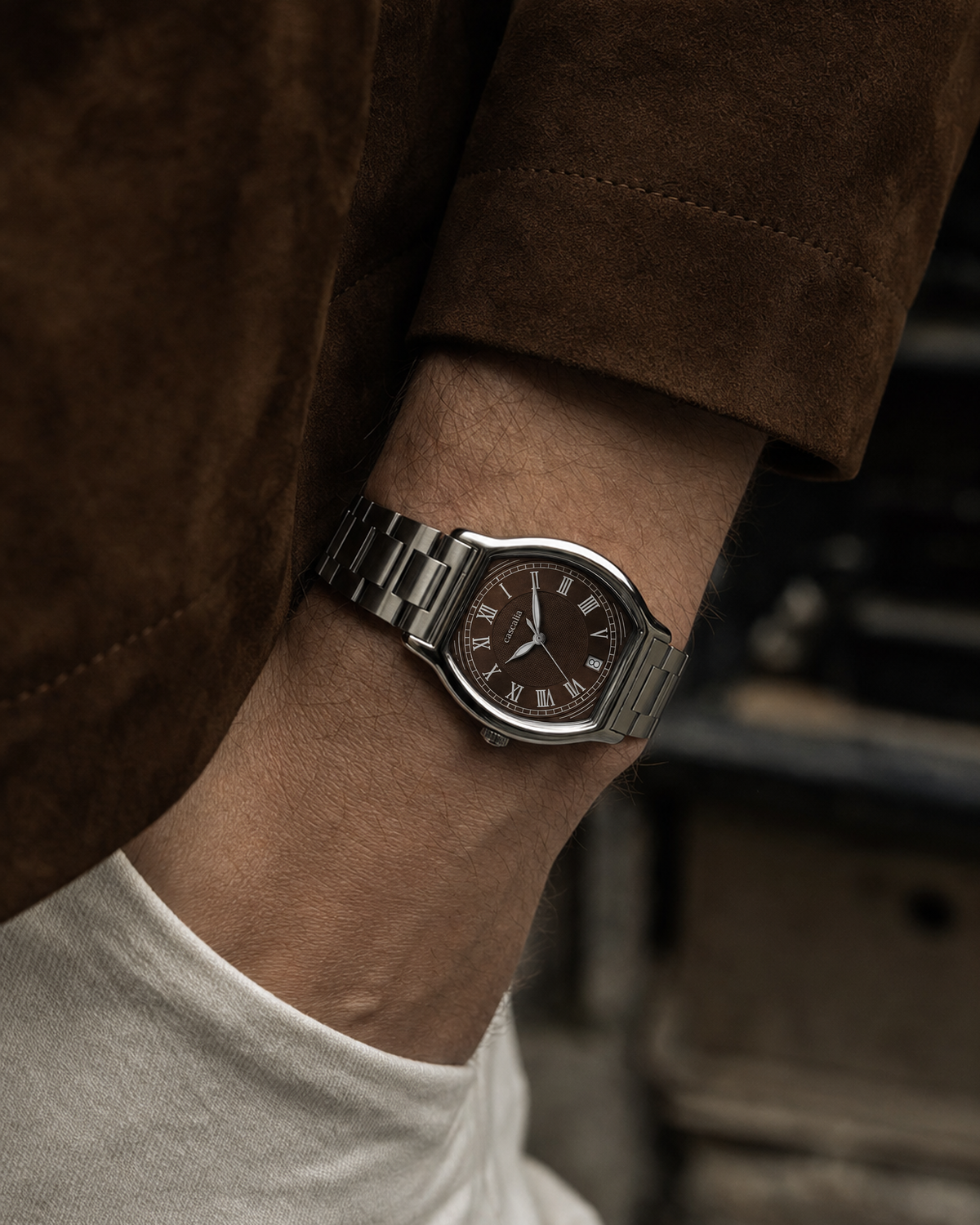 Caratello Steel Automatic Brown on the wrist
