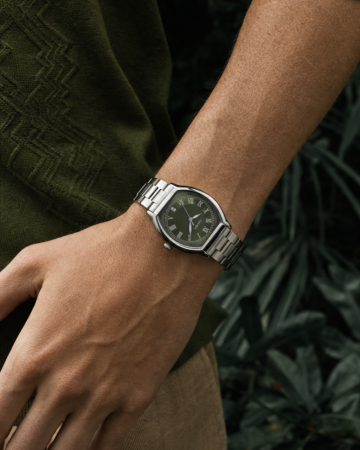 Caratello Steel Automatic Green on the wrist