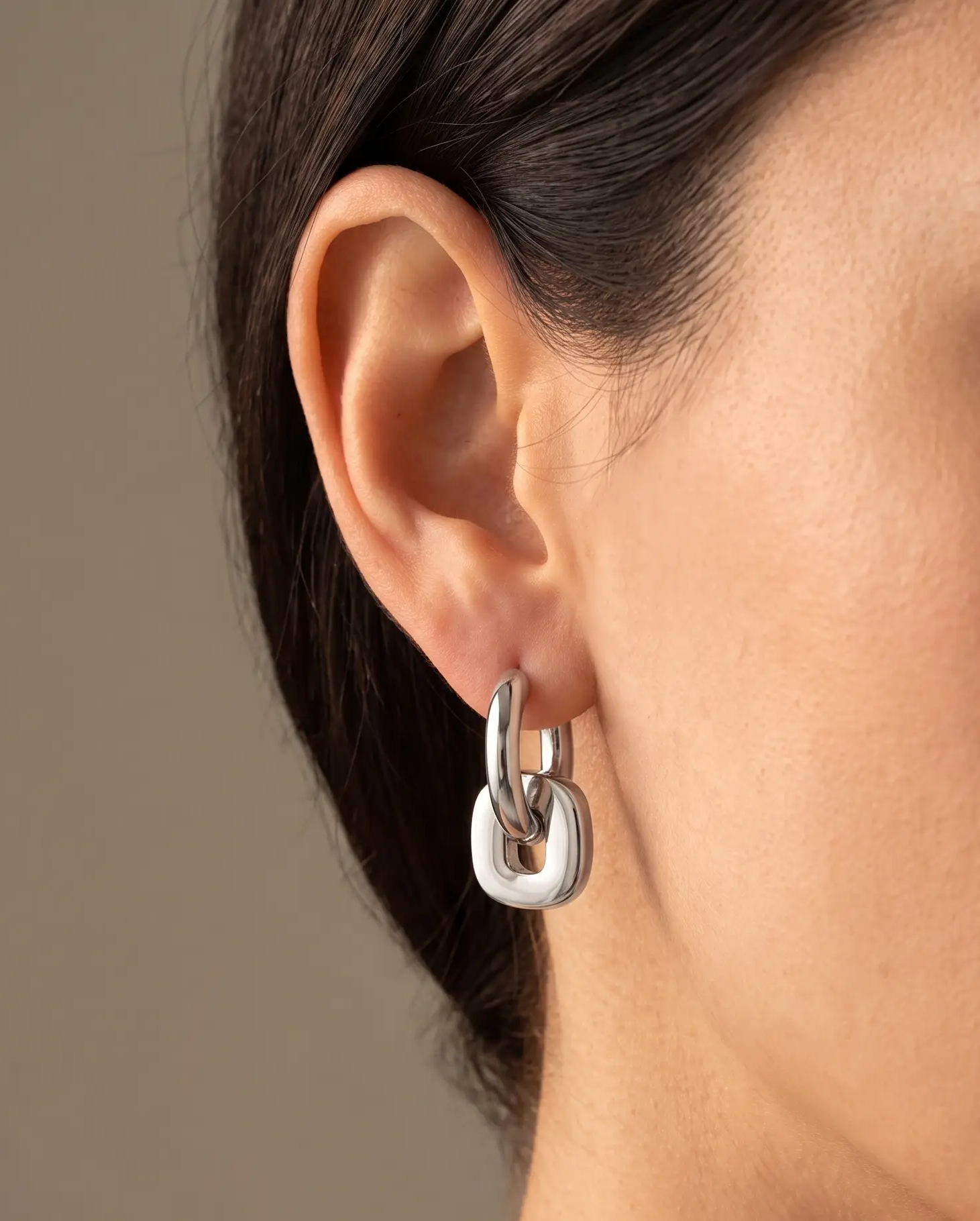cascalia-ai earrings-10-S_studio2_a15+solo.png