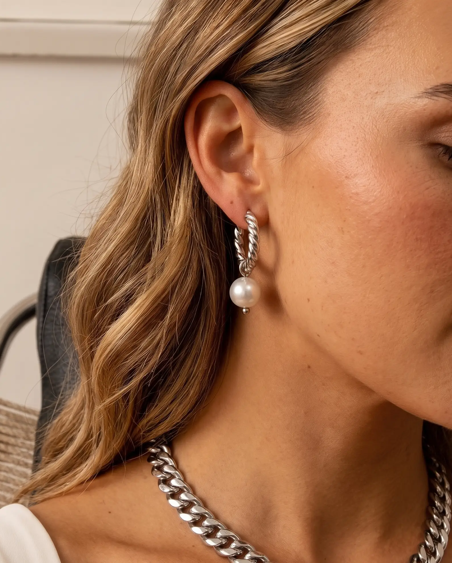 cascalia-ai earrings-11-S_studio2_a1+necklace325-S.png