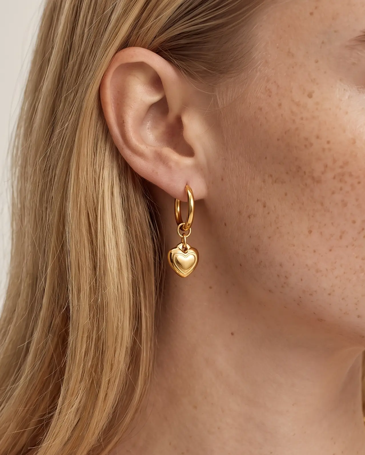 cascalia-ai earrings-12_studio1_a3+necklace266.png