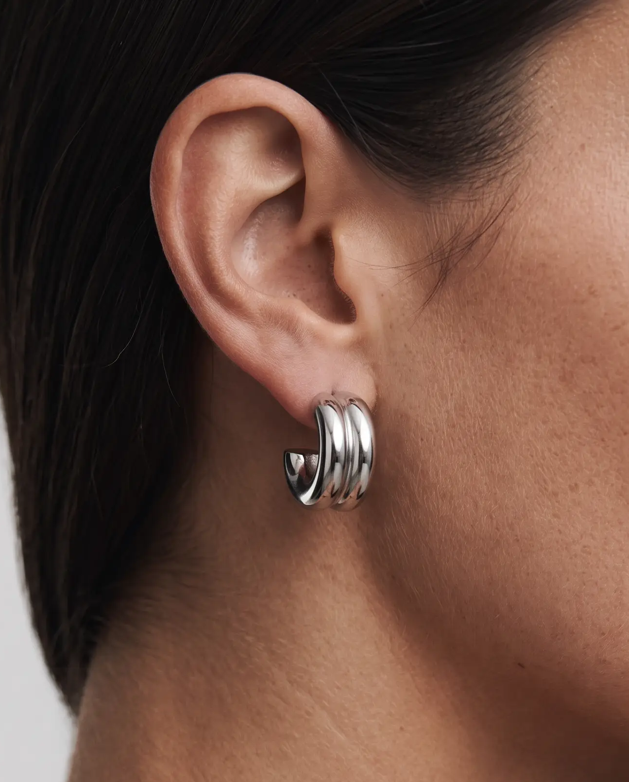cascalia-ai earrings-16-S_studio2_a1+necklace244-S.png