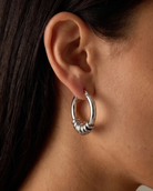 cascalia-ai earrings-19-S_studio2_a2+solo.png