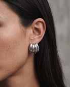 cascalia-ai earrings-22-S_lifestyle1_a1+solo.png