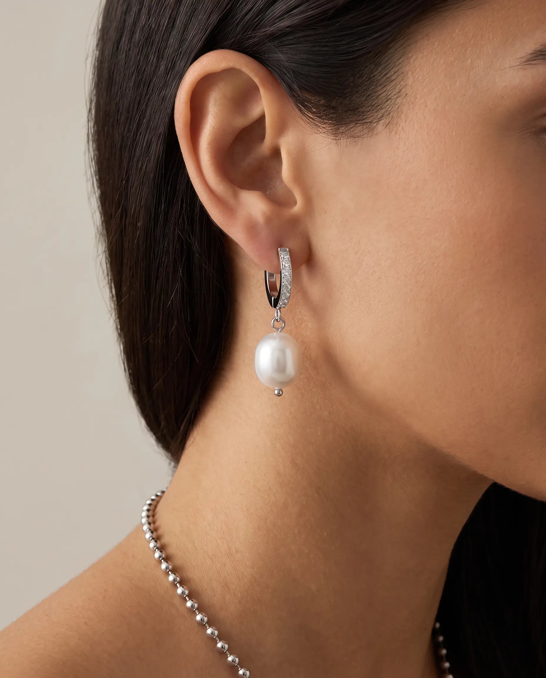 cascalia-ai earrings-24-S_lifestyle1_a2+necklace329-S.png