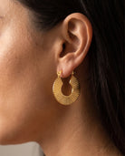 cascalia-ai earrings-29_lifestyle1_a3+solo.png