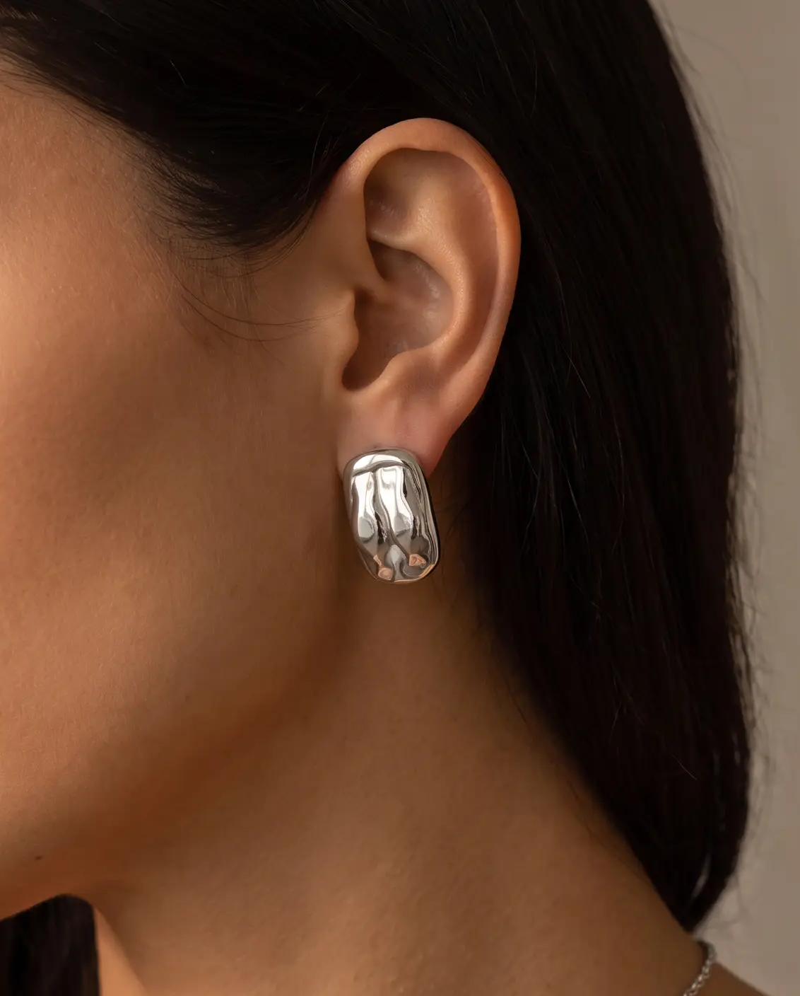 cascalia-ai earrings-3-S_studio2_a4+necklace271-S.png