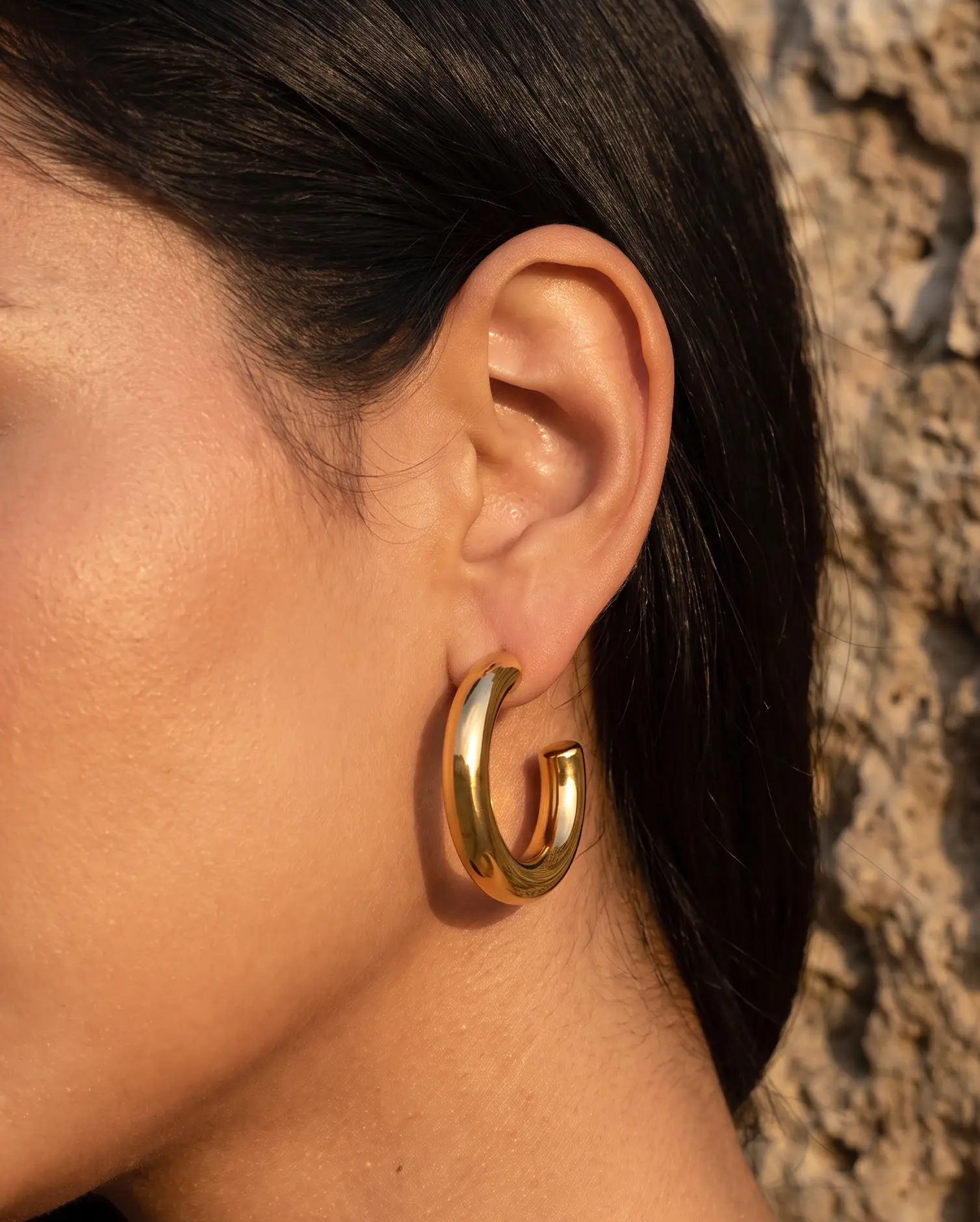 cascalia-ai earrings-33_lifestyle1_a3+solo.png