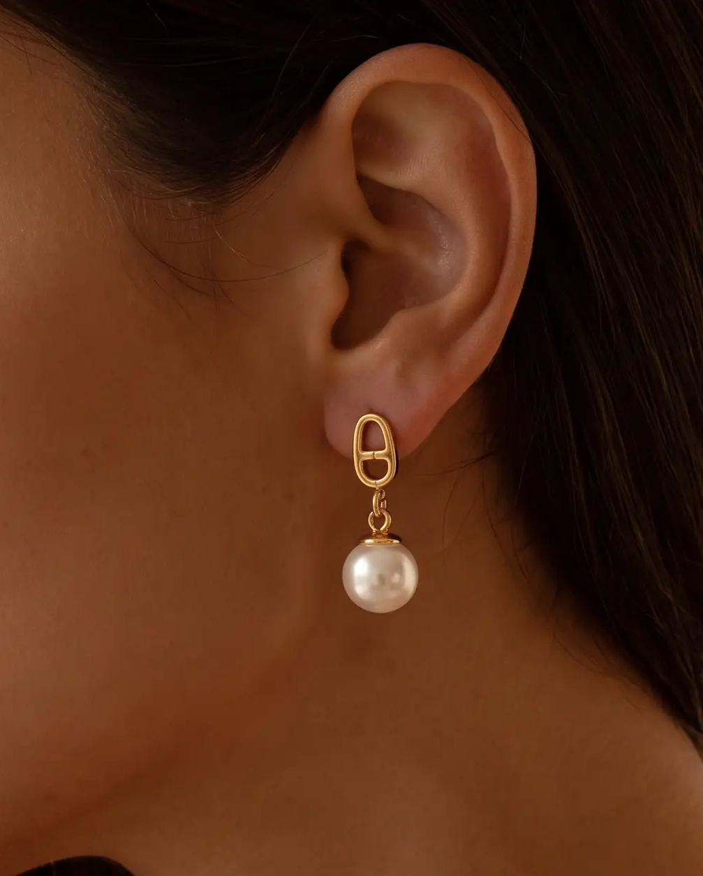 cascalia-ai earrings-343_lifestyle1_a2+necklace248.png