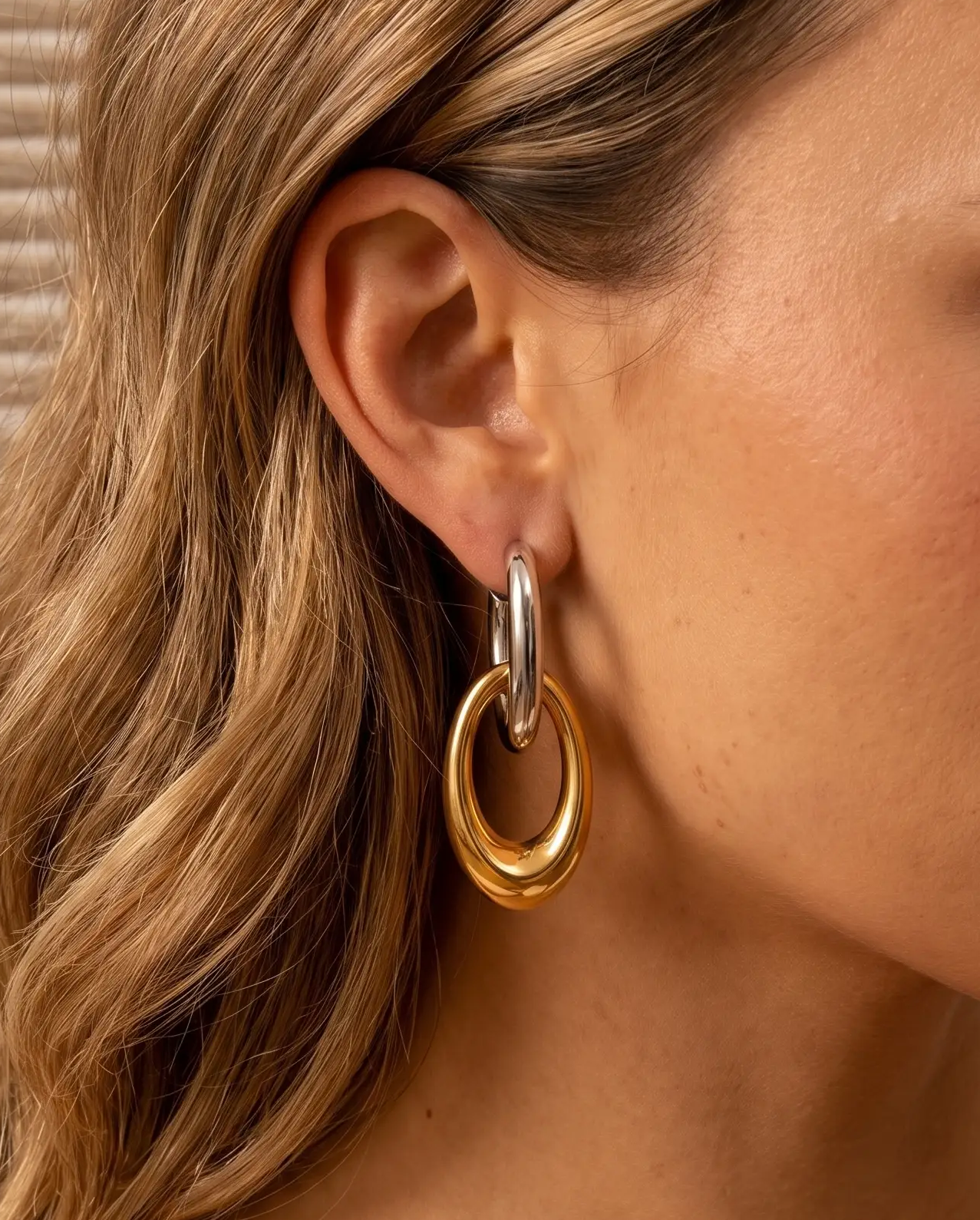 cascalia-ai earrings-344_lifestyle1_a3+solo.png