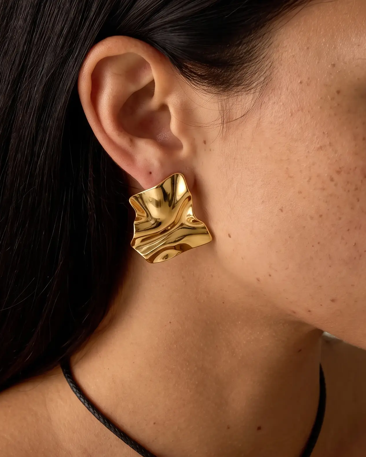 cascalia-ai earrings-350_studio2_a3+necklace237.png