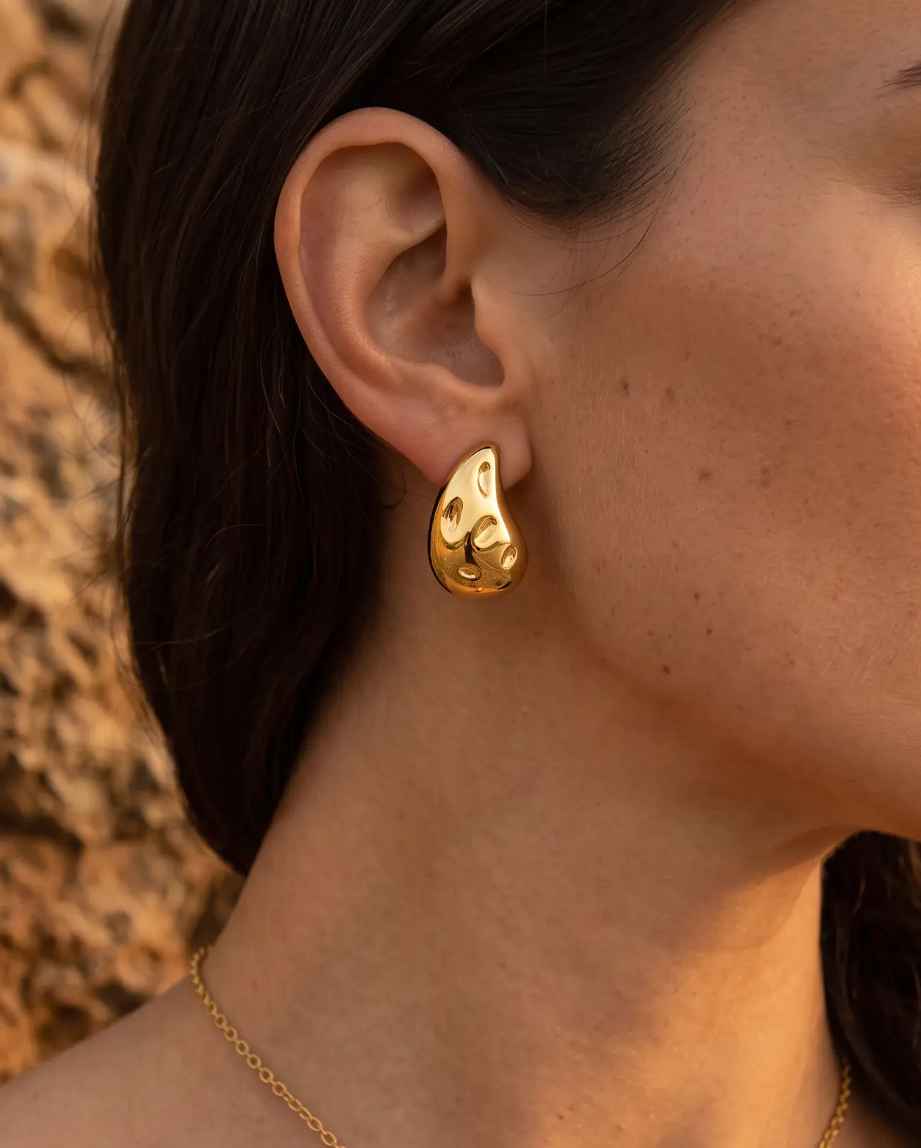 cascalia-ai earrings-358_studio2_a3+necklace247.png