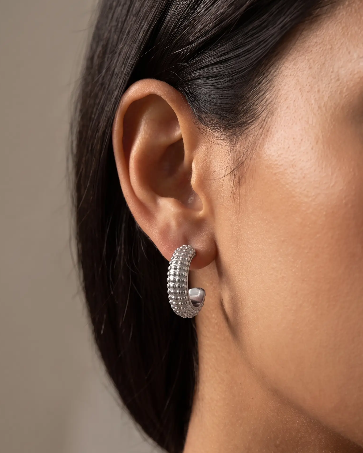 cascalia-ai earrings-362-S_studio2_a2+solo.png