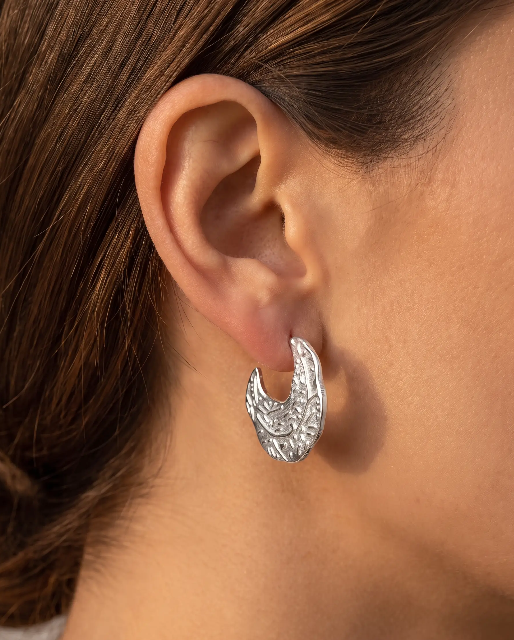 cascalia-ai earrings-368-S_studio2_a1+solo.png