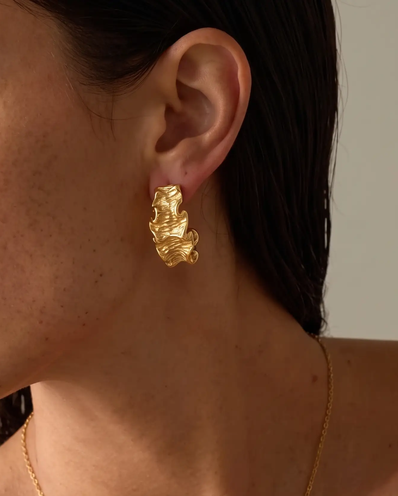cascalia-ai earrings-369_studio2_a4+necklace331.png