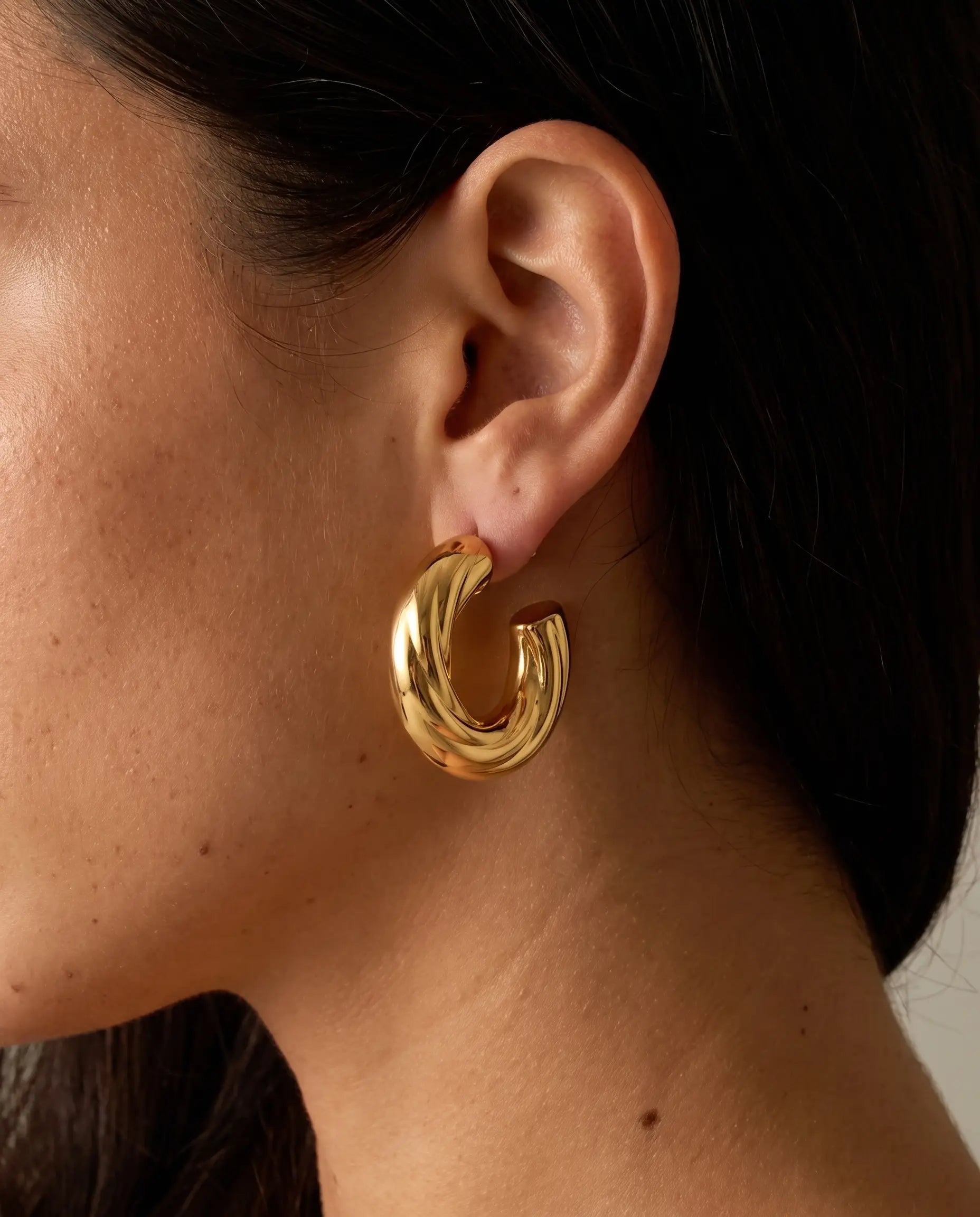 cascalia-ai earrings-372_studio1_a10+solo.png