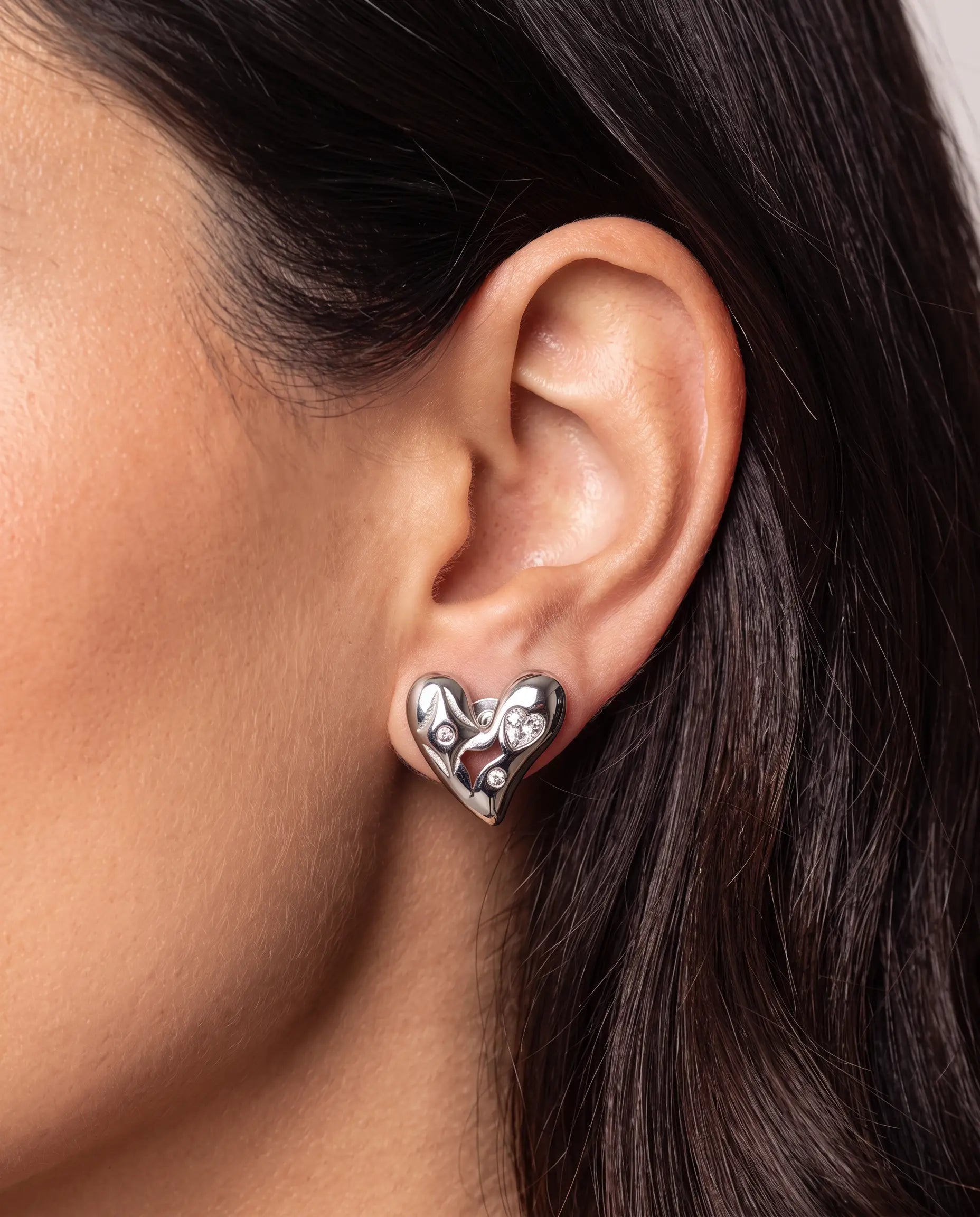 cascalia-ai earrings-373-S_studio1_a1+solo.png