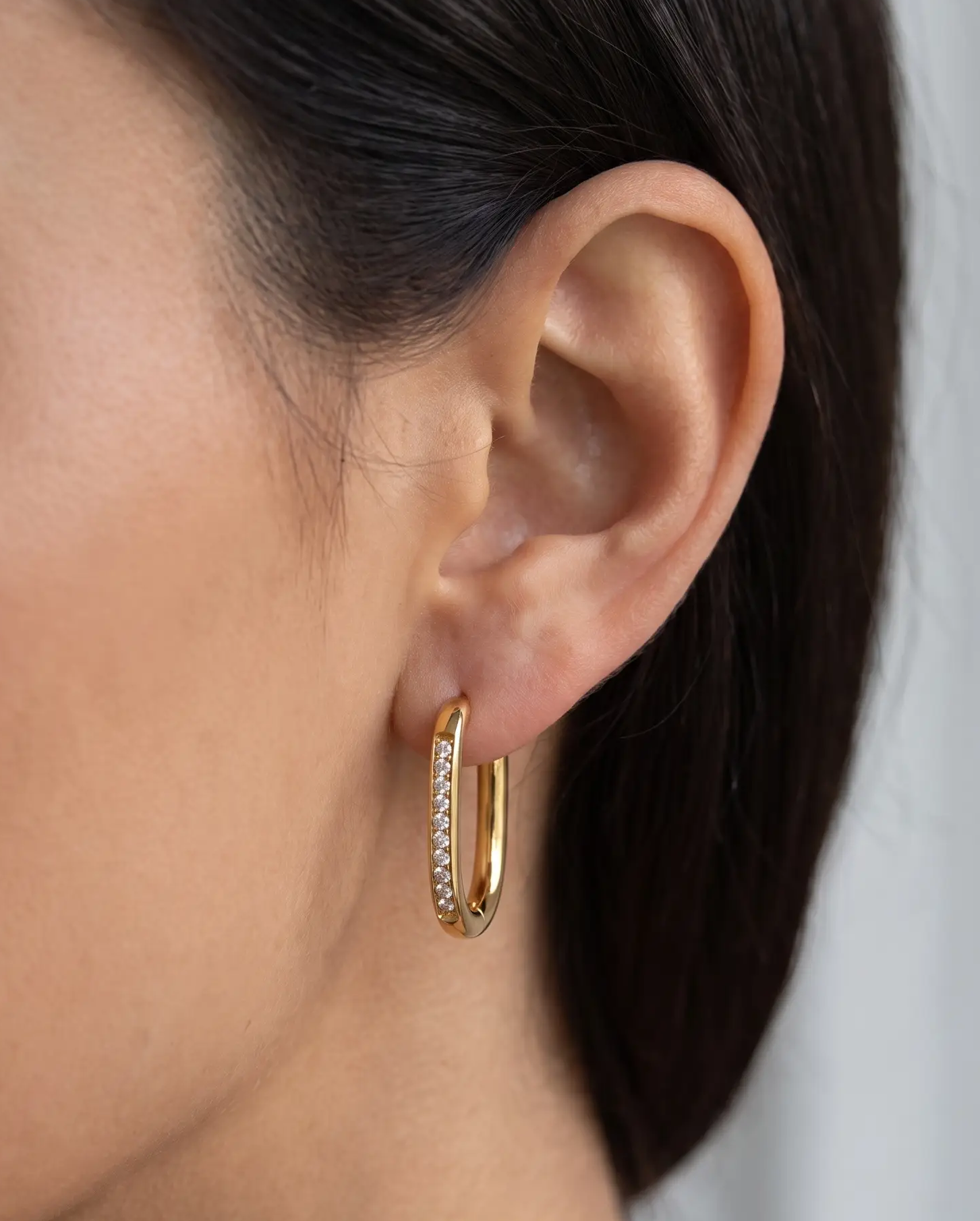 cascalia-ai earrings-374_studio2_a3+solo.png
