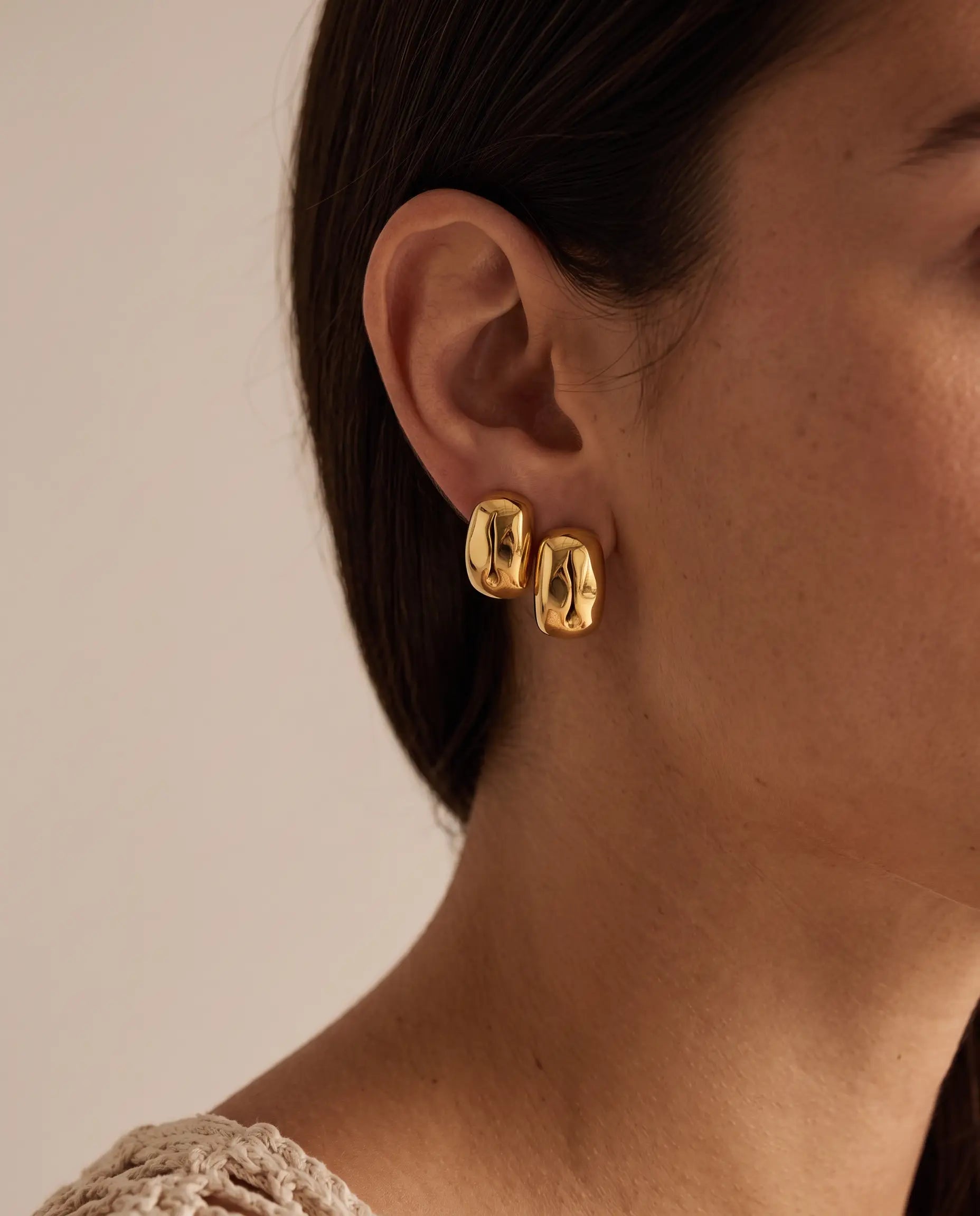 cascalia-ai earrings-3_lifestyle1_a2+solo.png