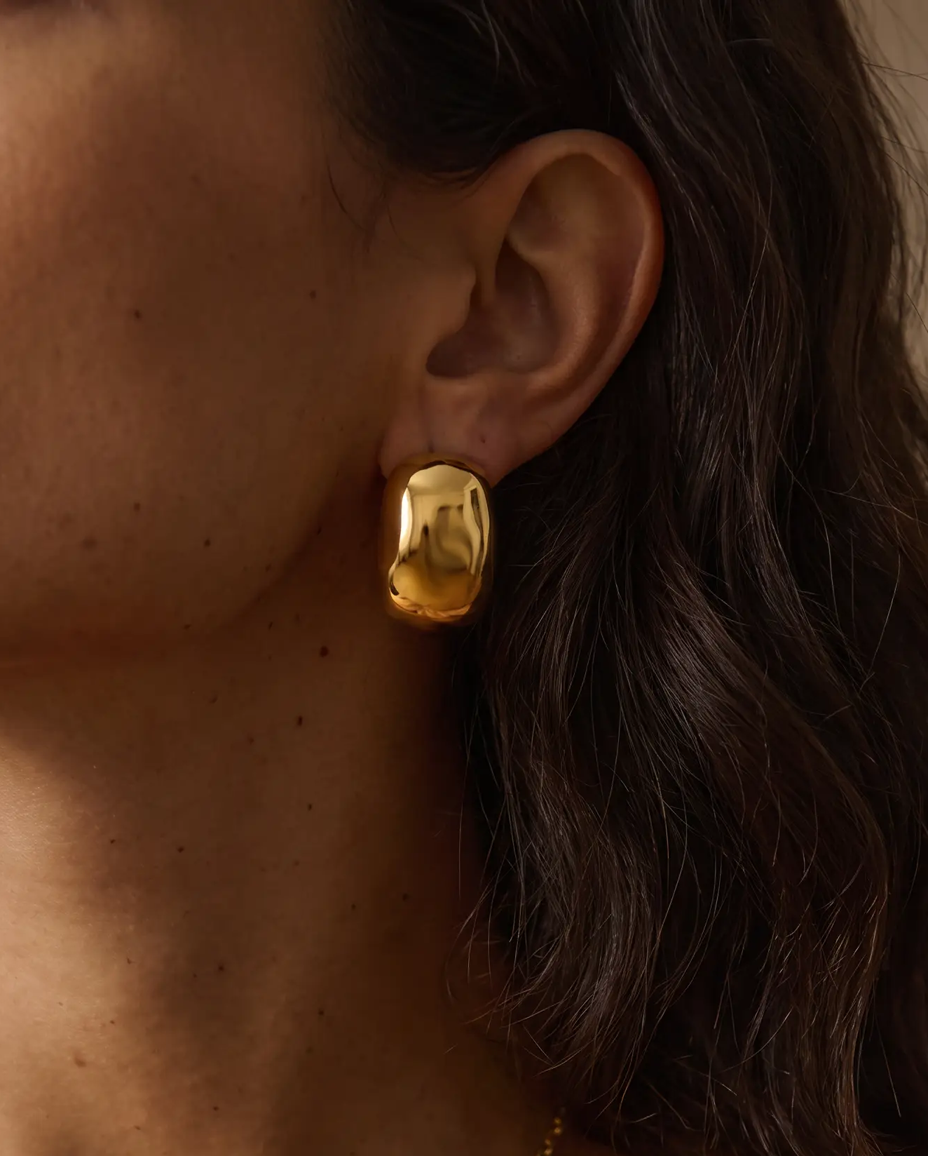 cascalia-ai earrings-3_studio1_a2+necklace320.png