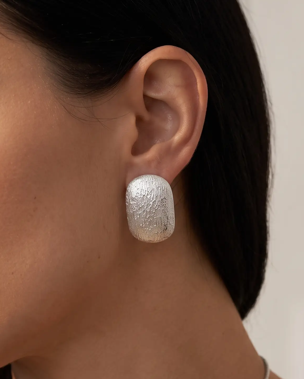 cascalia-ai earrings-401-S_studio1_a2+necklace434-S.png