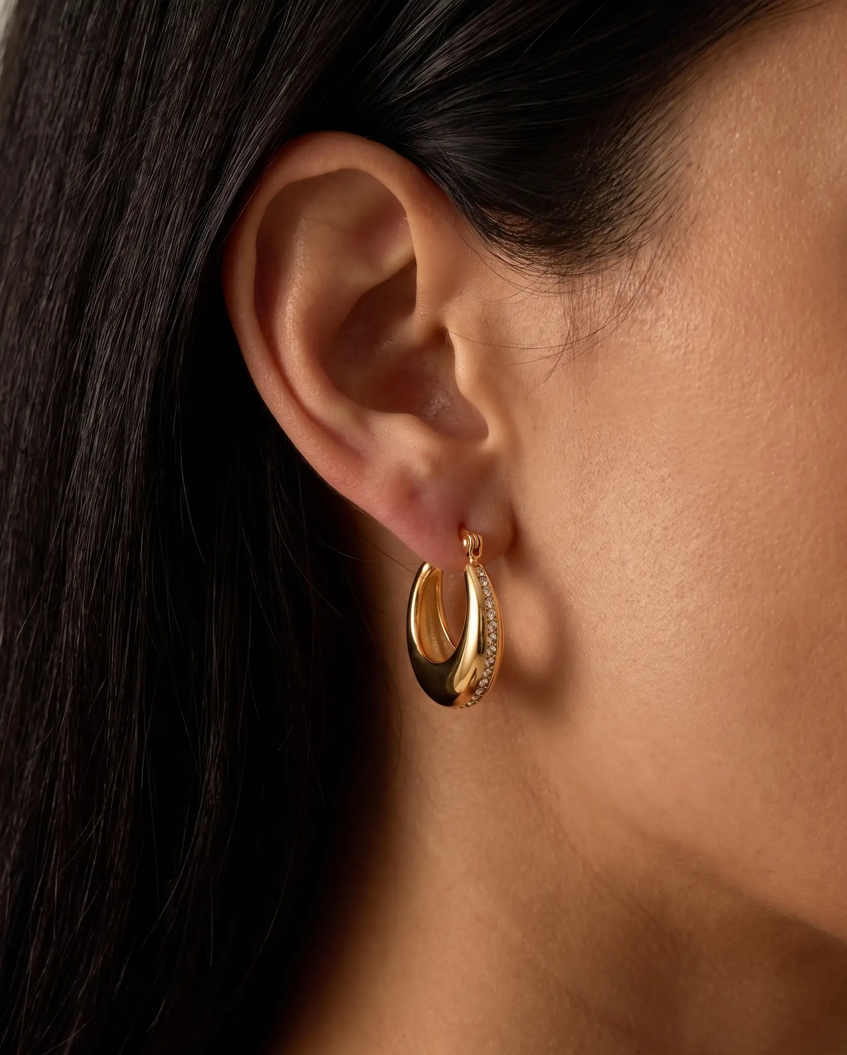 cascalia-ai earrings-42_studio2_a1+solo.png