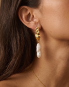 cascalia-ai earrings-48_studio2_a2+necklace247.png