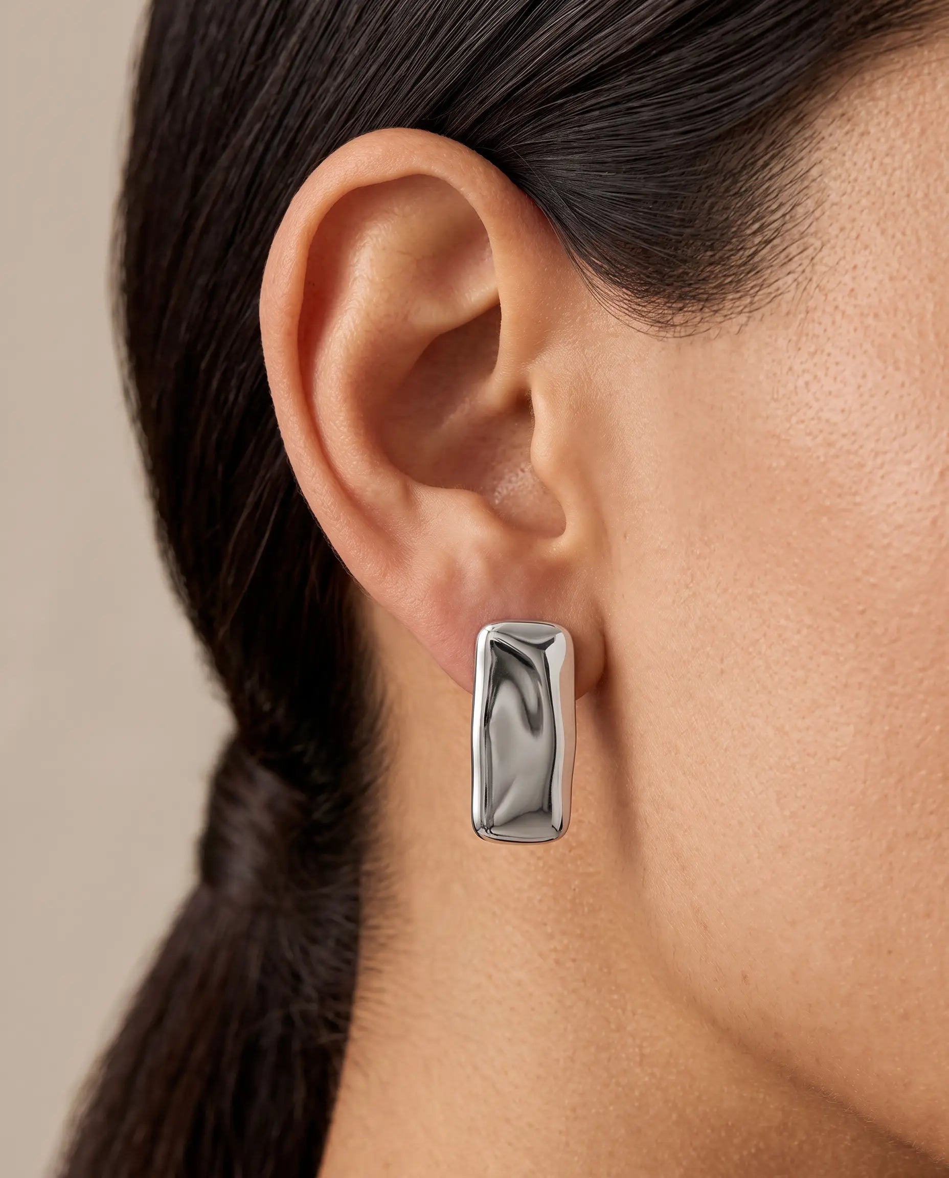 cascalia-ai earrings-5-S_studio1_a2+solo.png