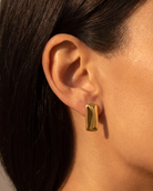 cascalia-ai earrings-5_studio2_a1+solo.png