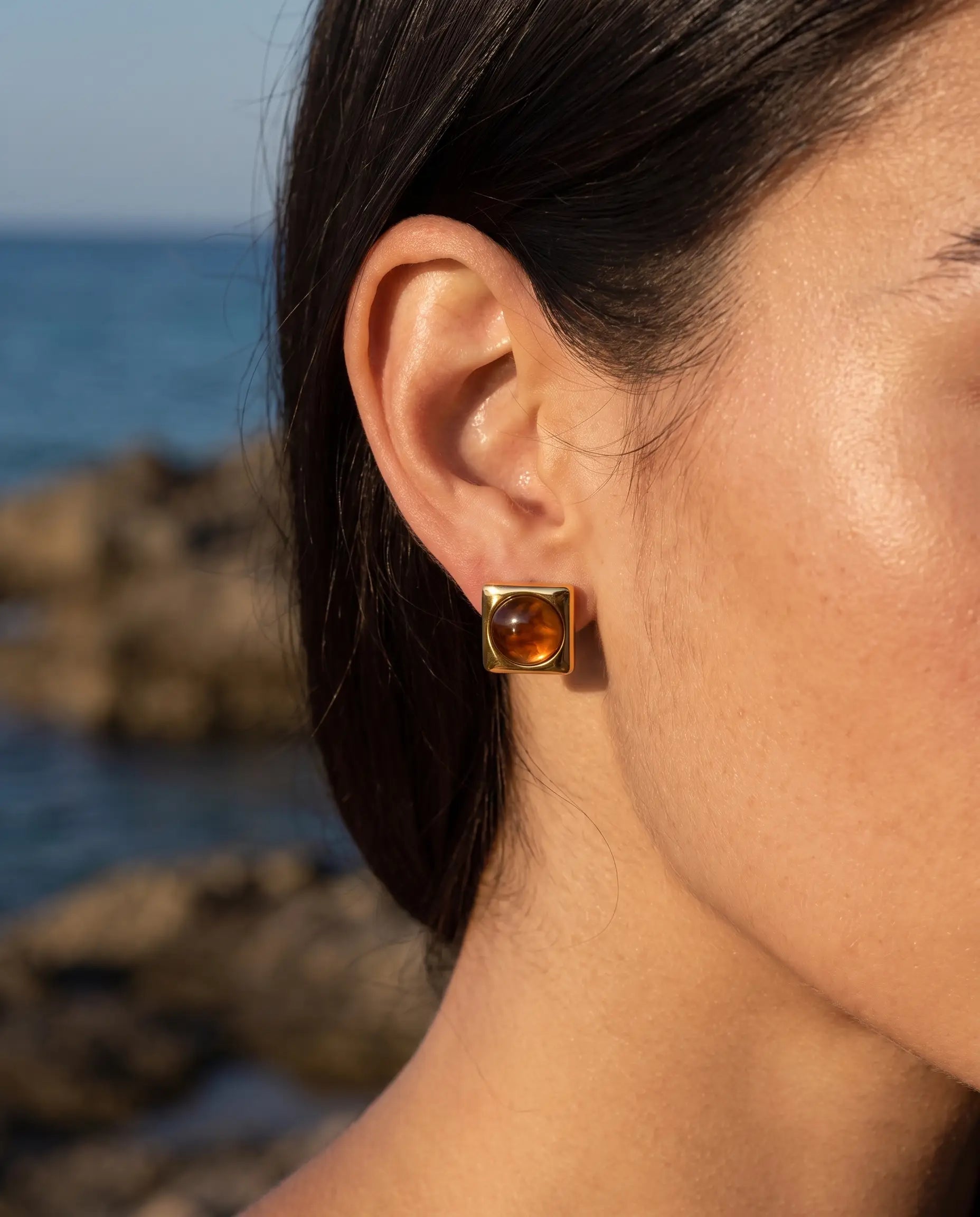 cascalia-ai earrings-78_studio1_a3+solo.png