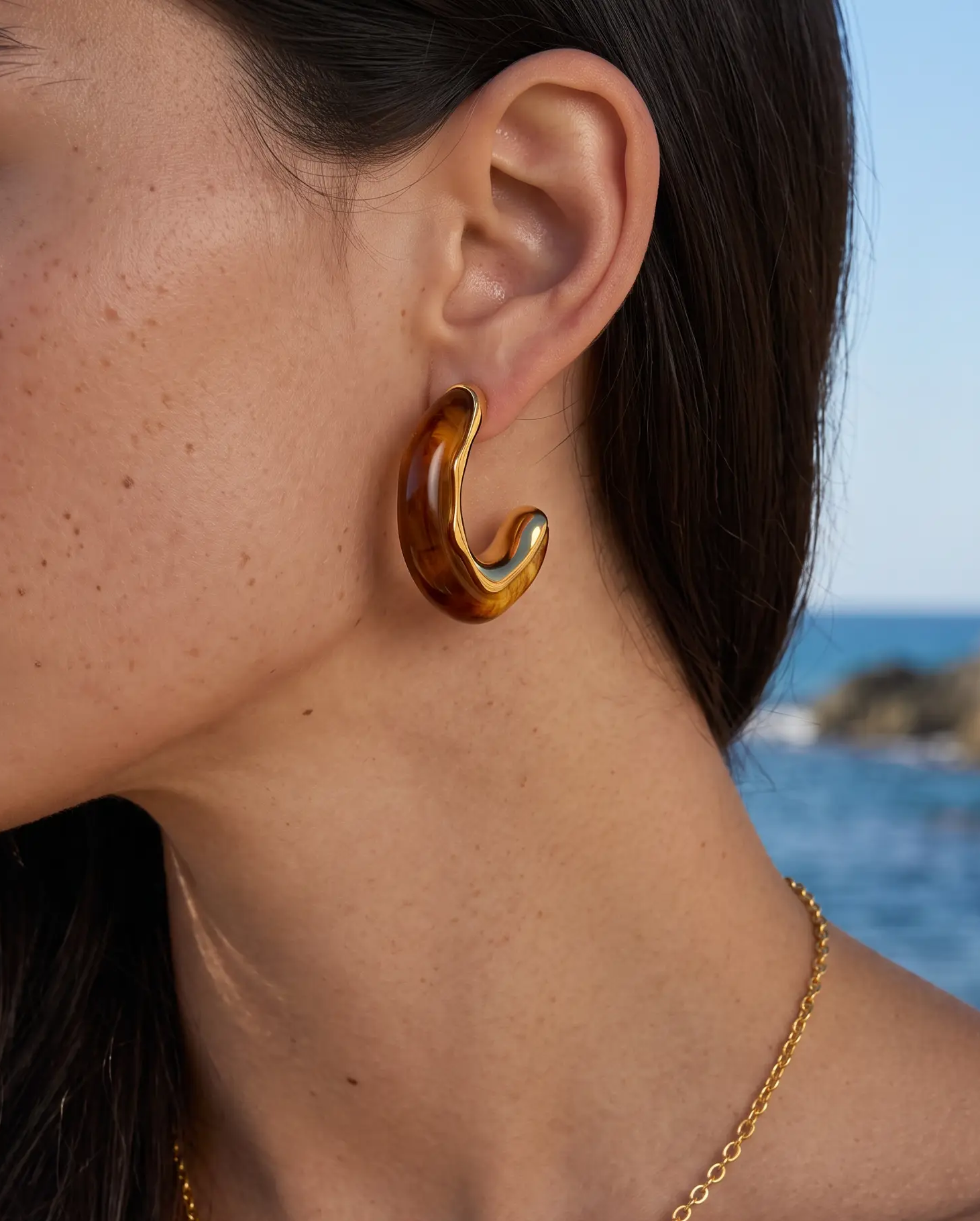 cascalia-ai earrings-80_studio2_a5+necklace320.png