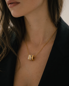 cascalia-ai necklace-252_studio1_a3+solo.png