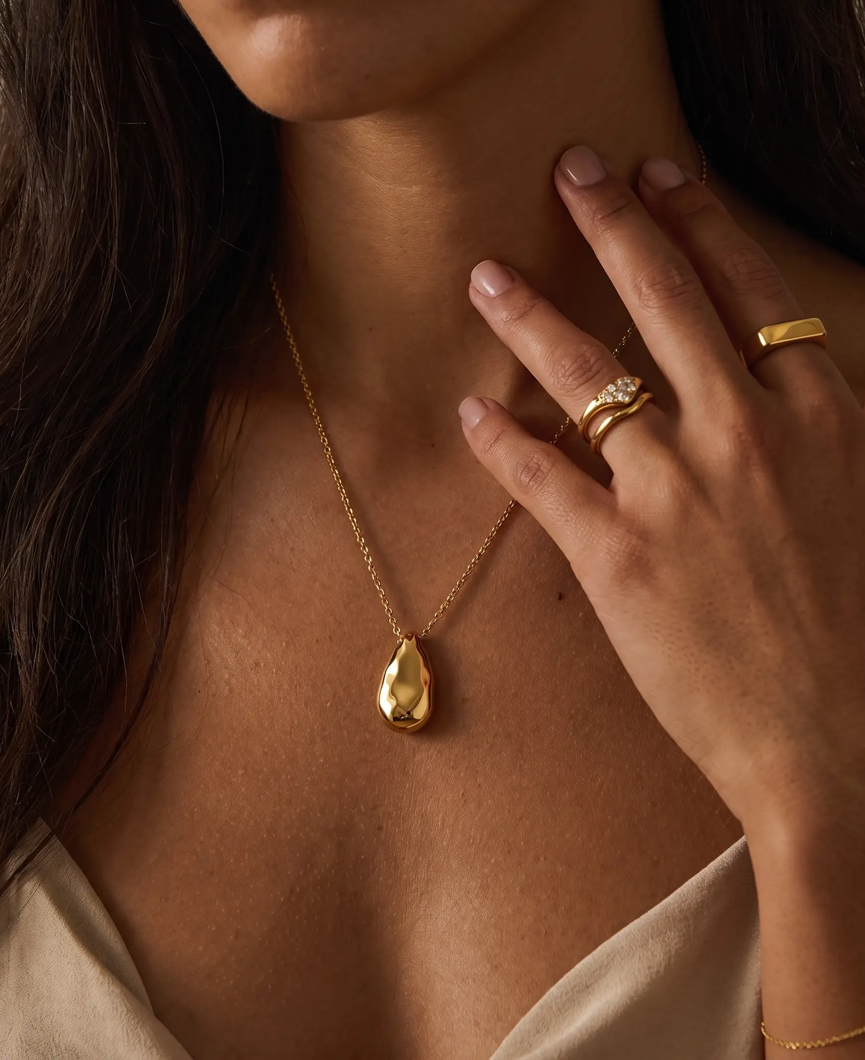 cascalia-ai necklace-270_studio1_a5+ring300+ring147.png