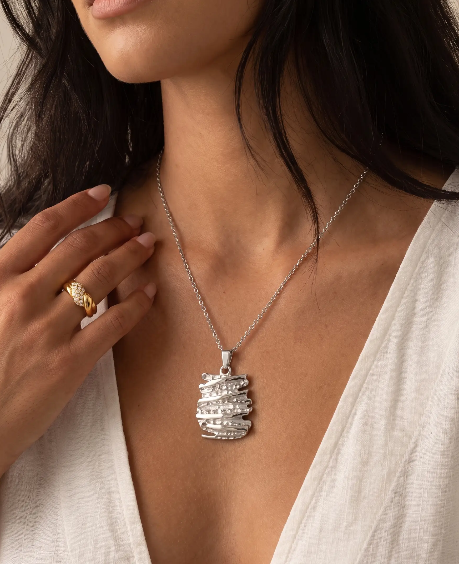 cascalia-ai necklace-271-S_studio1_a1+ring18-S.png