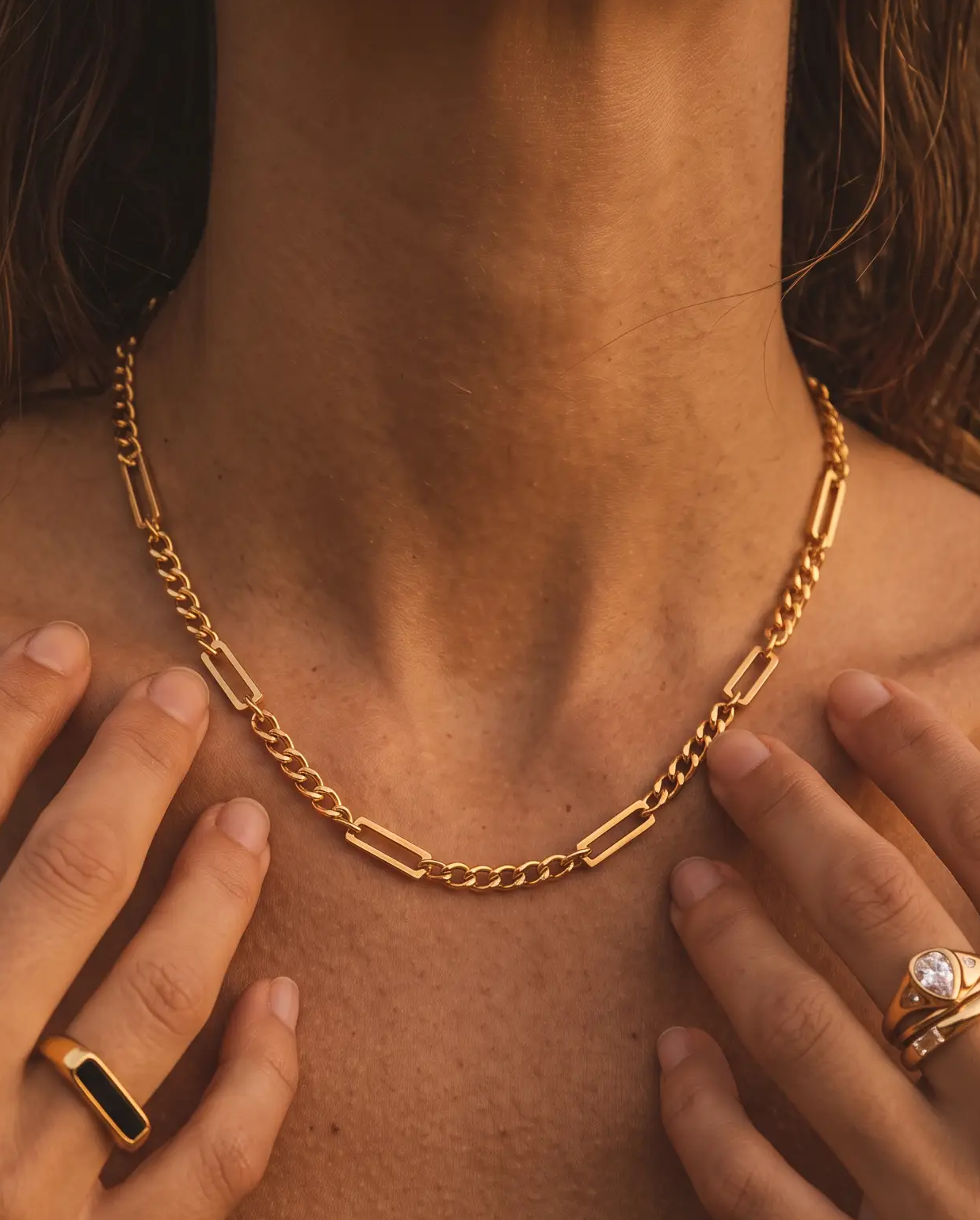 cascalia-ai necklace-280_studio2_a4+ring149+ring302.png