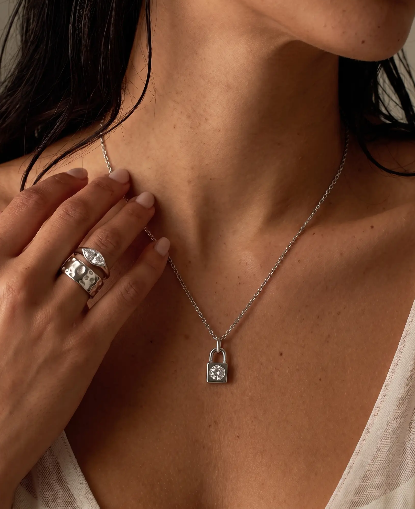cascalia-ai necklace-286-S_studio1_a2+ring104-S+ring158-S.png