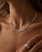cascalia-ai necklace-430-3mm-S_studio2_a5+ring115-S.png