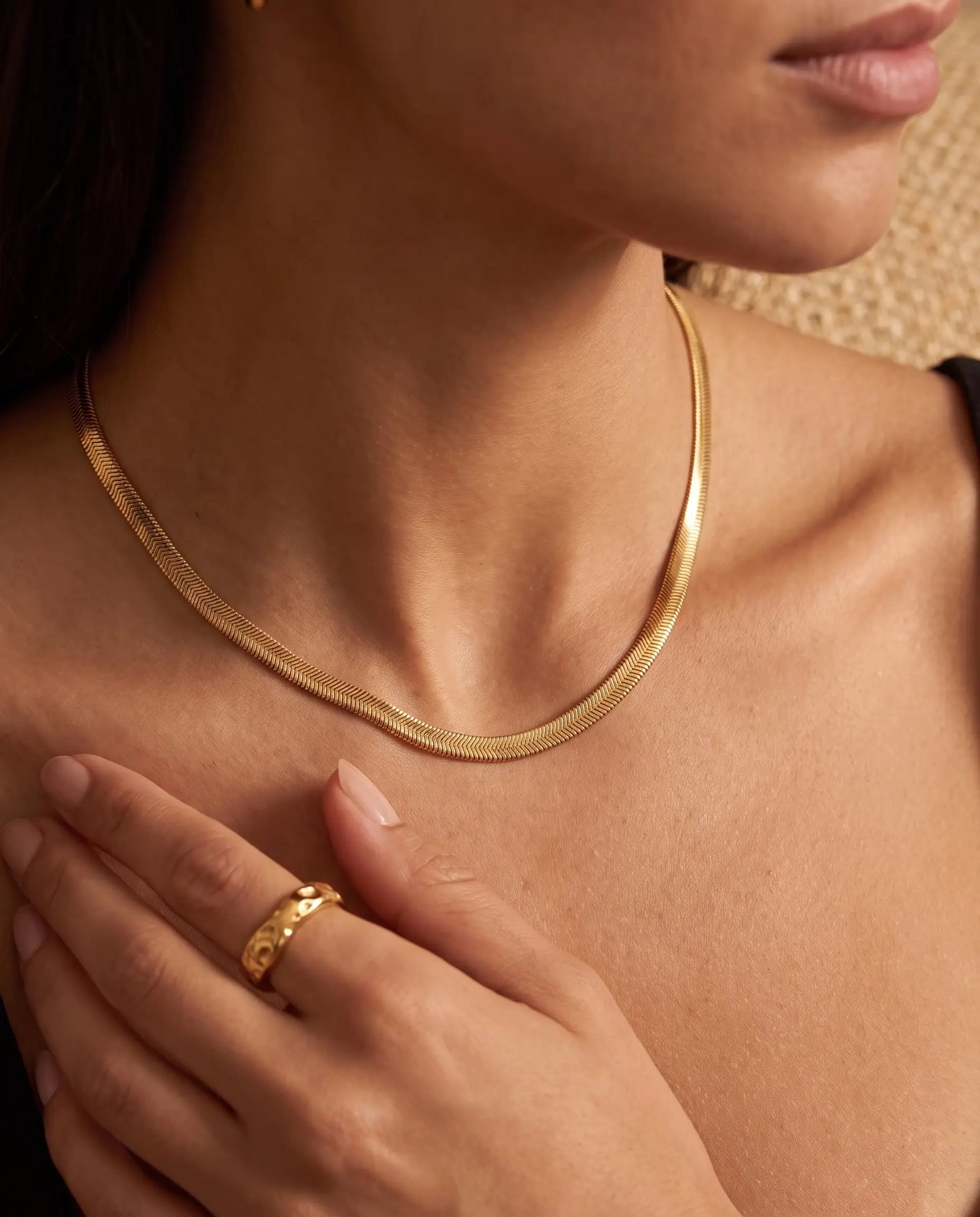 cascalia-ai necklace-430-5mm_studio1_a1+ring115.png
