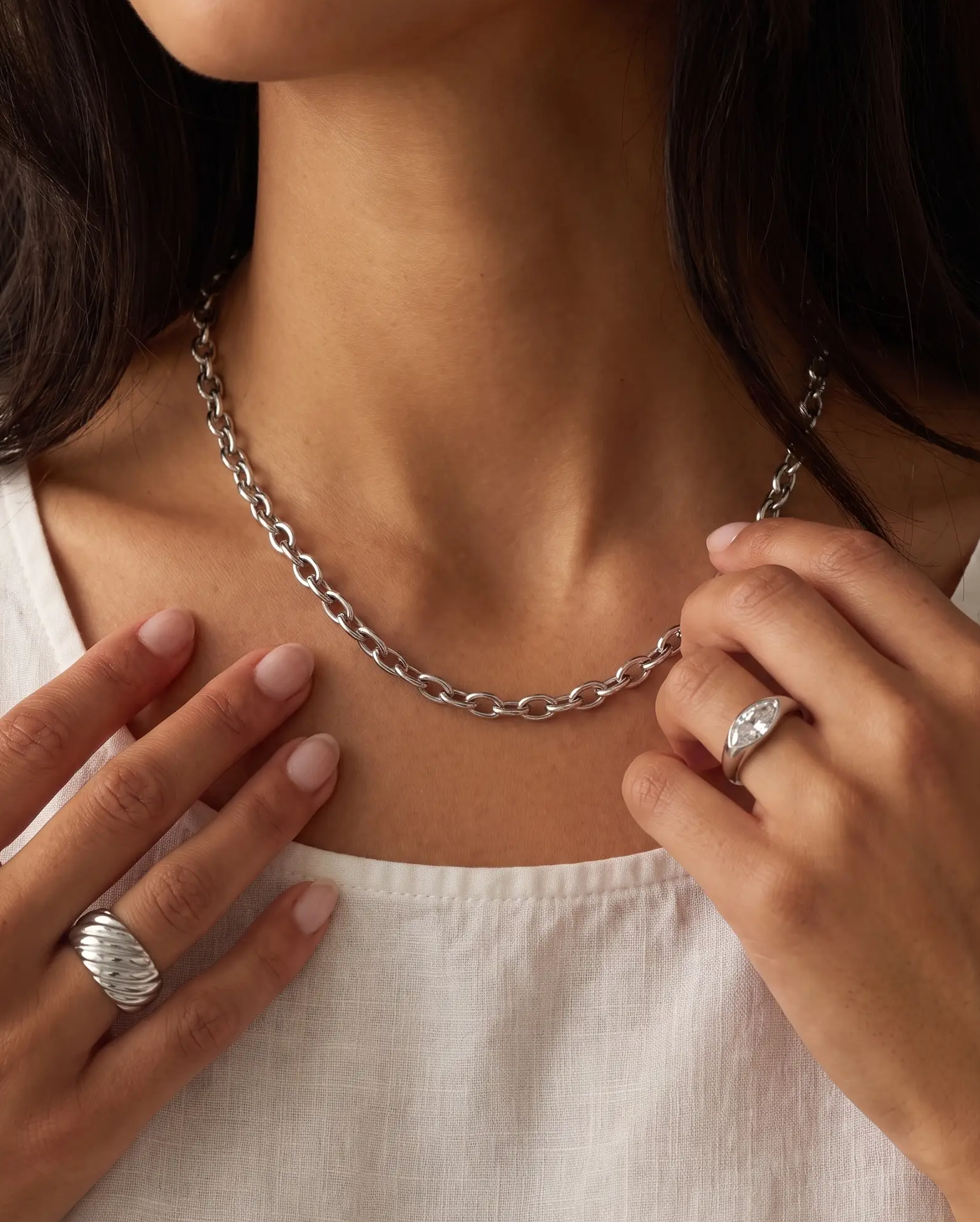 cascalia-ai necklace-433-5mm-S_studio2_a1+ring141-S+ring104-S.png