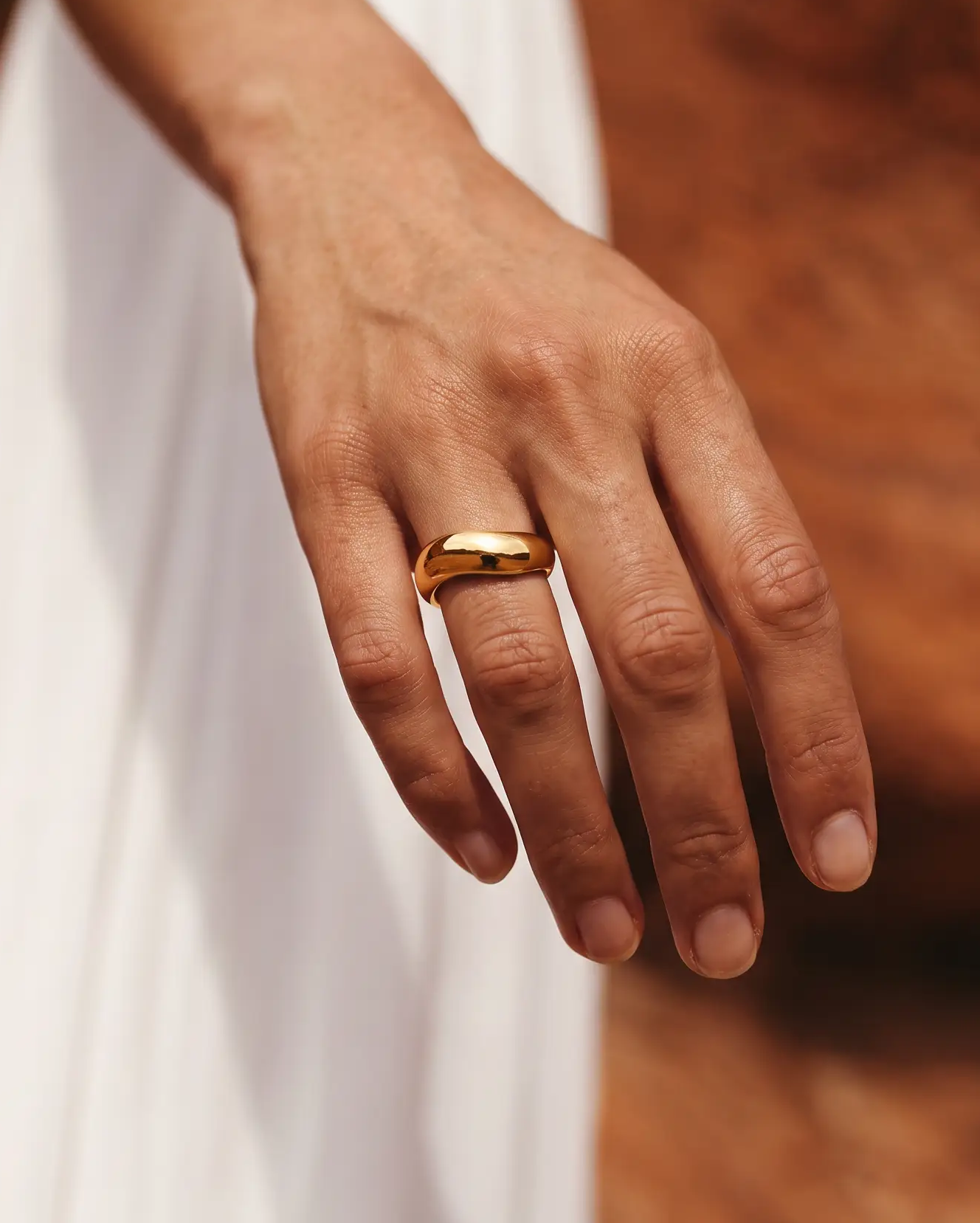 cascalia-ai ring-111_lifestyle1_a3+solo.png