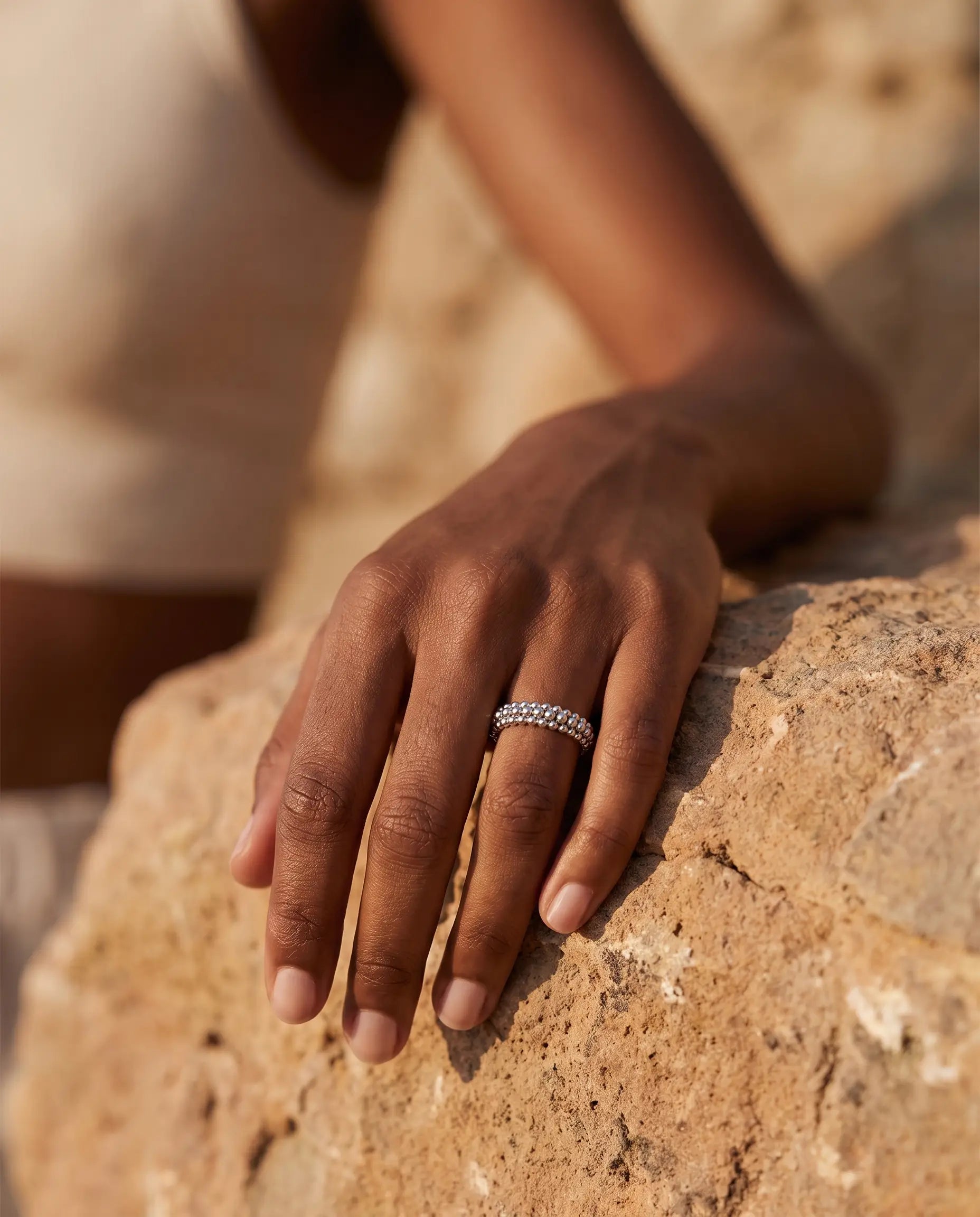 cascalia-ai ring-117-S_studio1_a3+solo.png