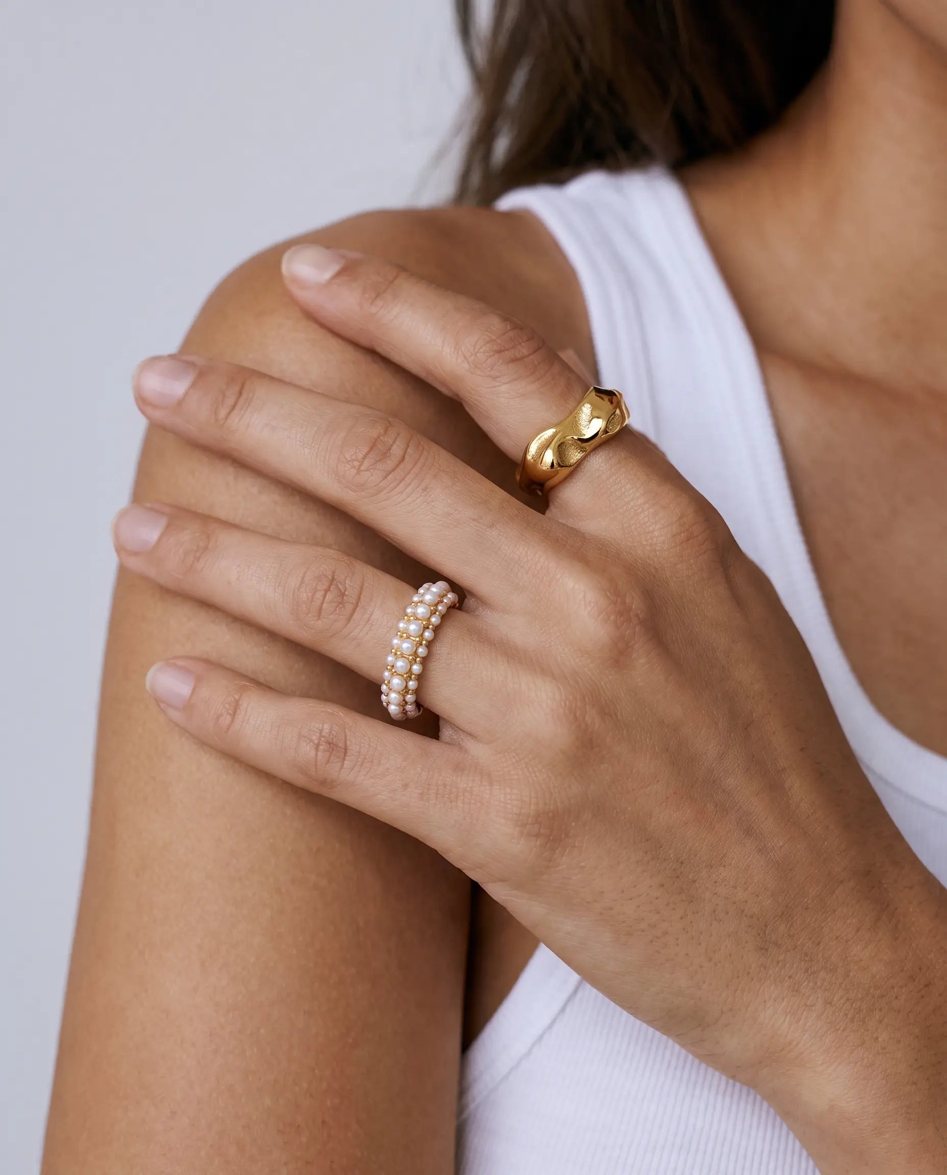 cascalia-ai ring-117_studio1_a6+ring135.png