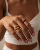 cascalia-ai ring-118_lifestyle1_a2+ring149.png
