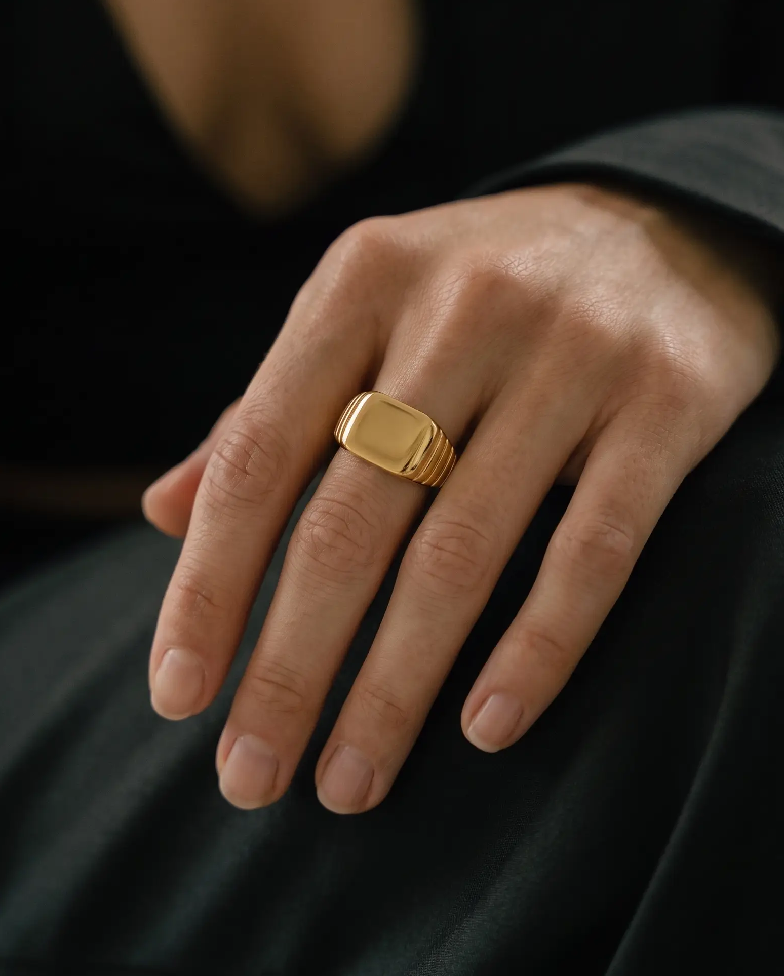 cascalia-ai ring-12_lifestyle1_a3+solo.png