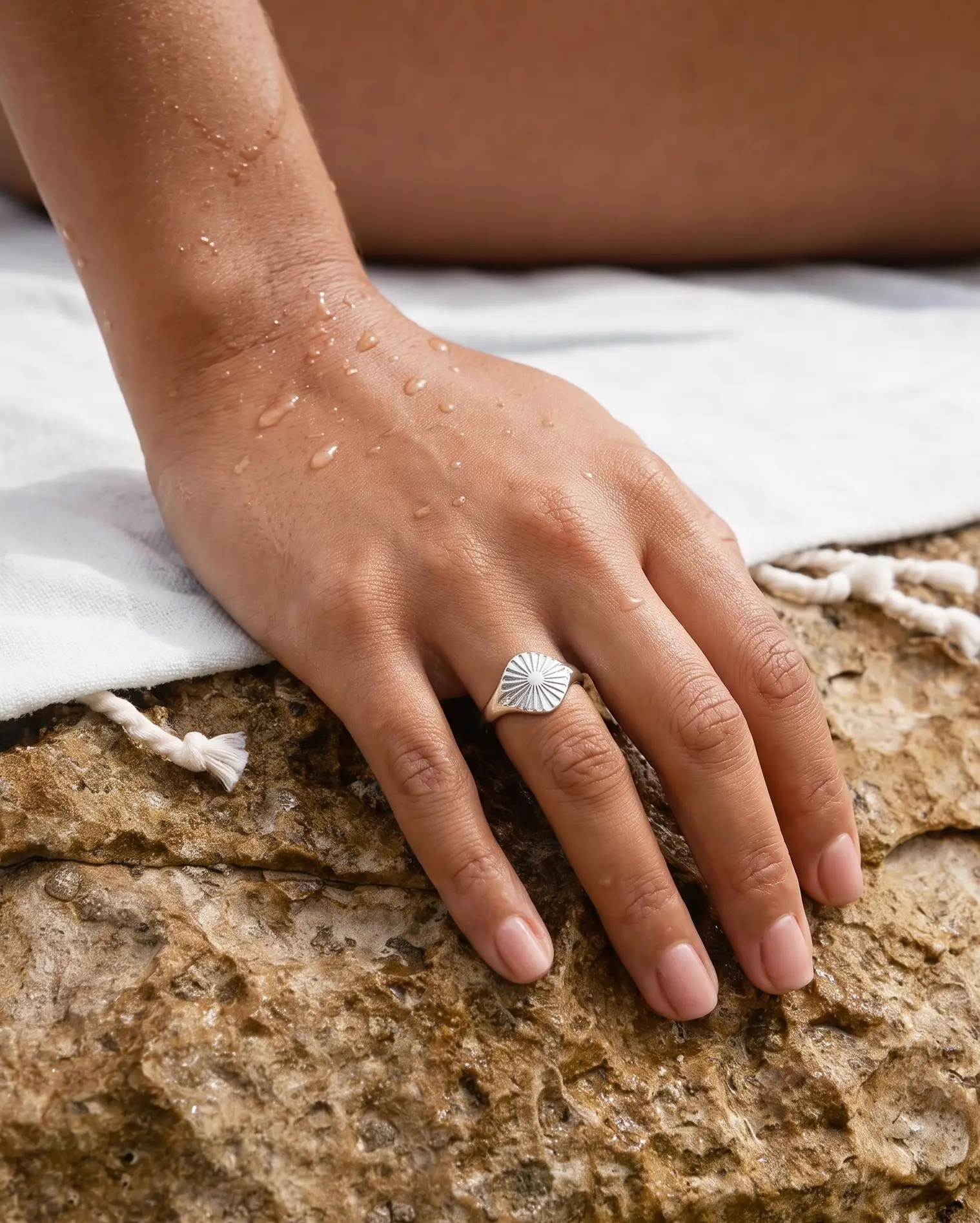 cascalia-ai ring-133-S_studio1_a6+solo.png