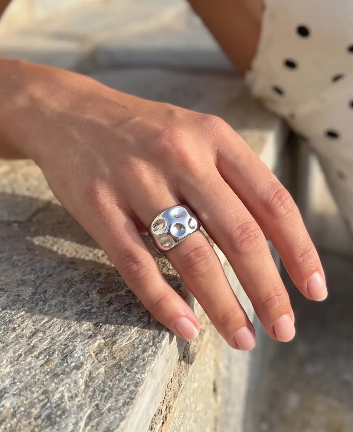 cascalia-ai ring-140-S_studio2_a1+solo.png